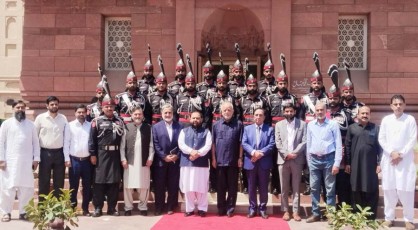 Visit to Mizar-e- Iqbal